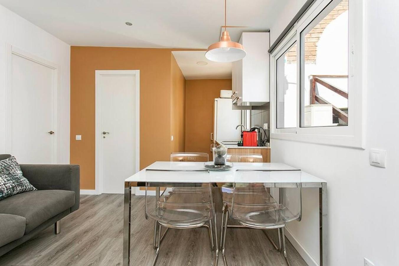 Cozy&New With Terrace Apartment L'Hospitalet de Llobregat Ngoại thất bức ảnh